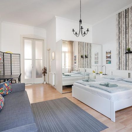 K10 - Kazinczy Street Heritage Suite - Best Location By Bqa Budapest Luaran gambar