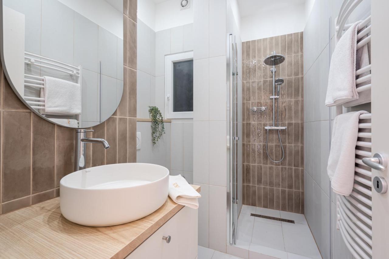 K10 - Kazinczy Street Heritage Suite - Best Location By Bqa Budapest Luaran gambar